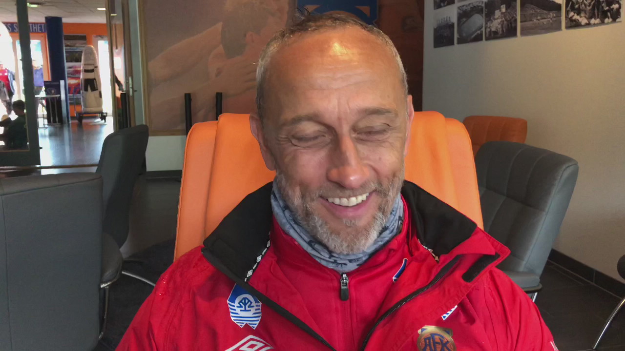 F0B593D2-CC36-4FCD-8156-E11C87C36A35.MOV